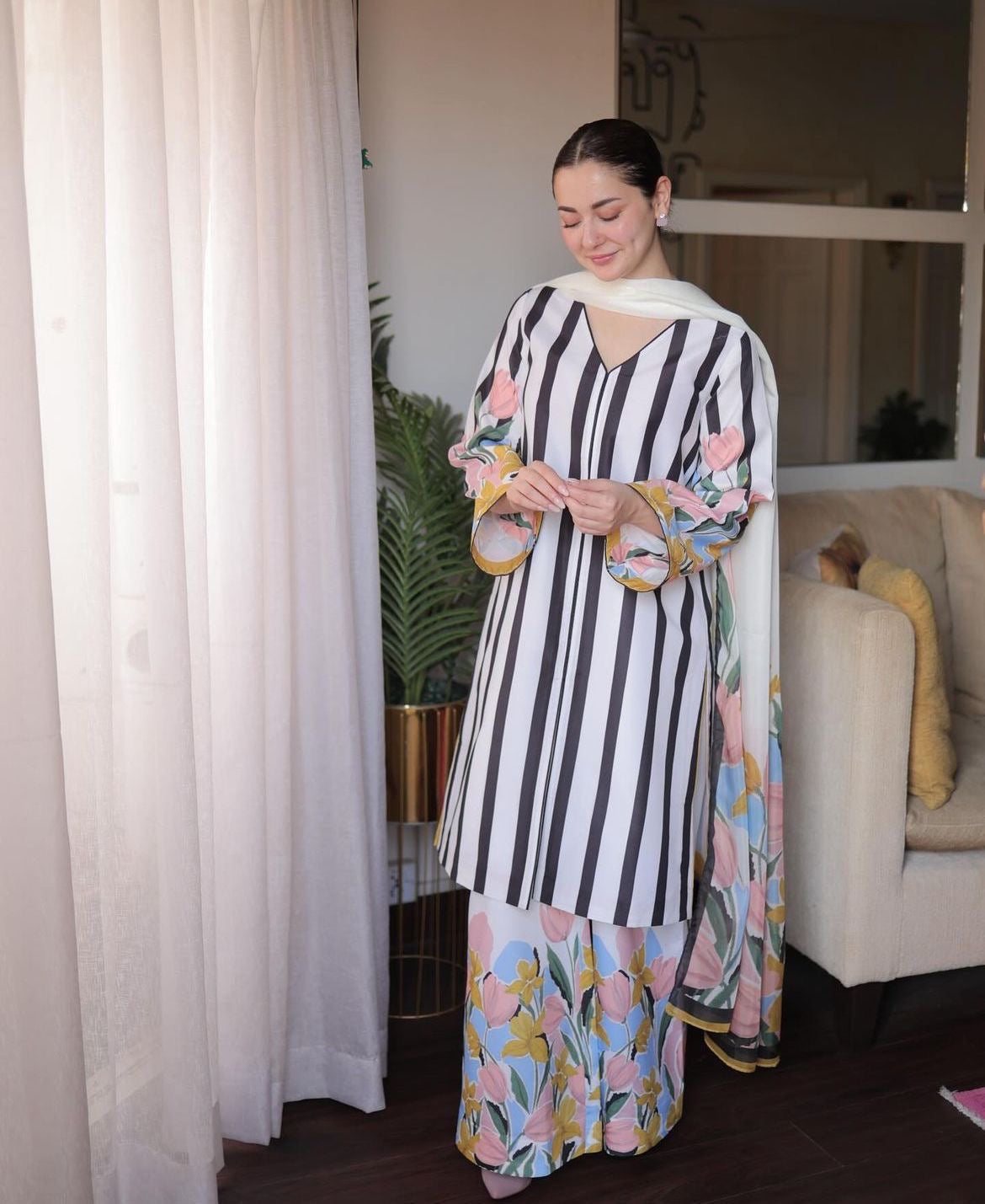 3 PIECE - HANIA AMIR SHAMOZE SILK SUIT.