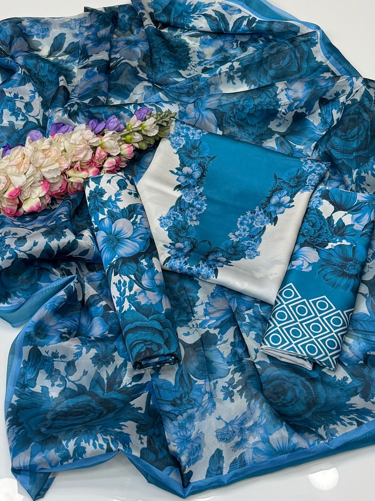 3 PIECE — SHAMOZ SILK PRINT SUIT