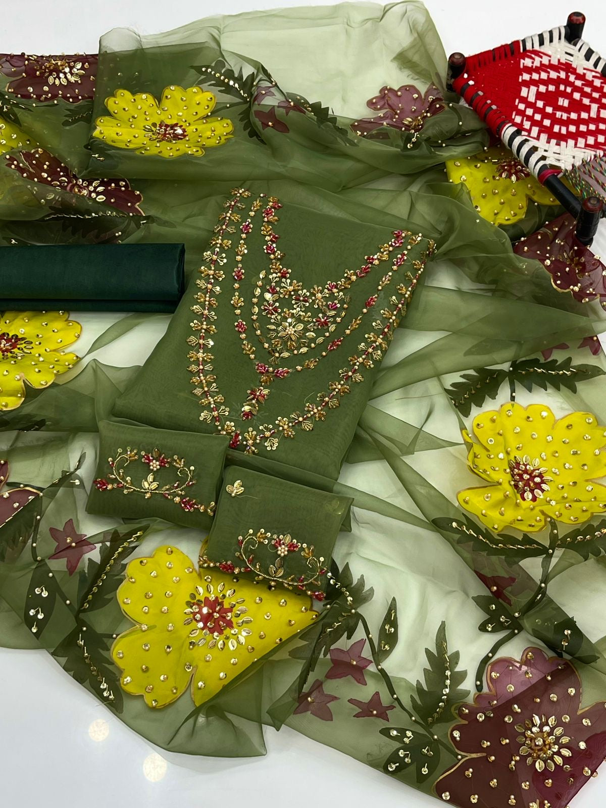 3 PIECE - HAAR GALA BURSH PAINT SUIT.