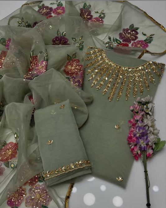 3 piece dress beautiful & Stunning handwork (Ajwa15179)