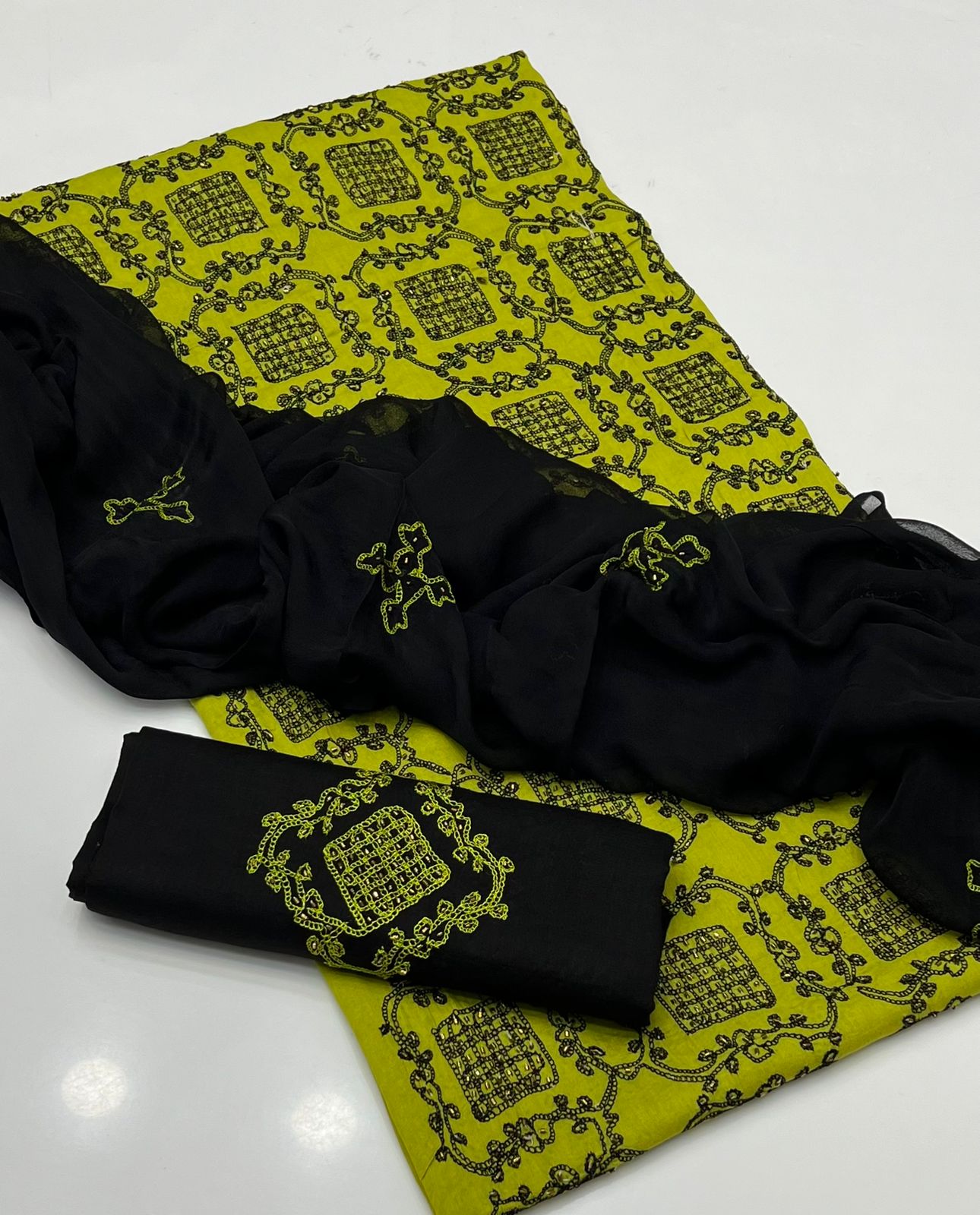Handmade 3pc Suit Aar Cut Dana Work On Lawn Full Shirt Jall